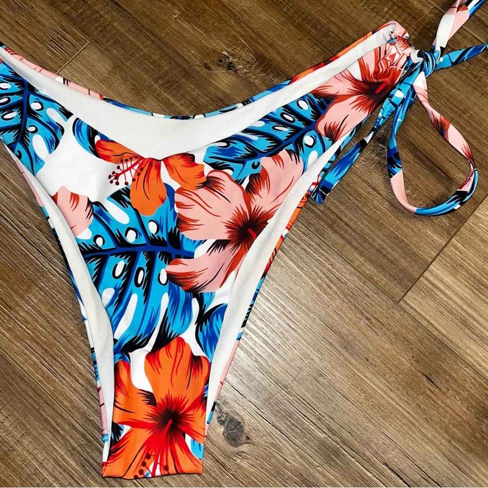 Woman’s floral bikini bottoms